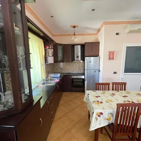 Edmond Apartment Ksamil